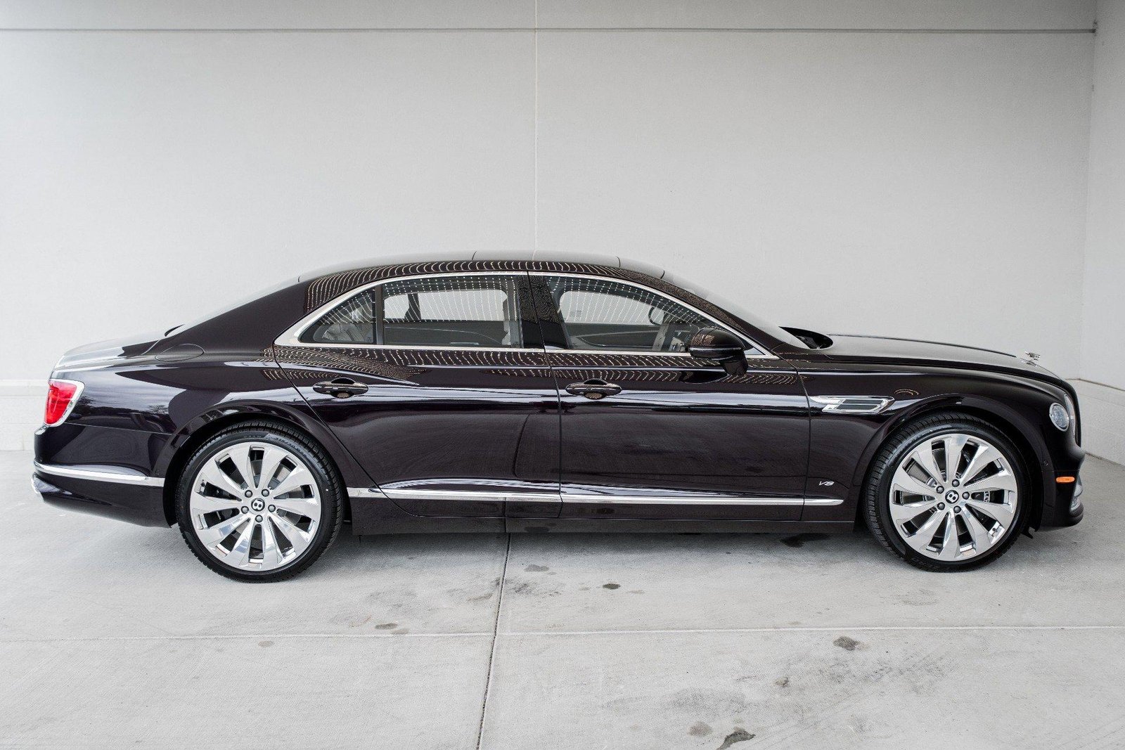 2022 BENTLEY FLYING SPUR V8 (5)