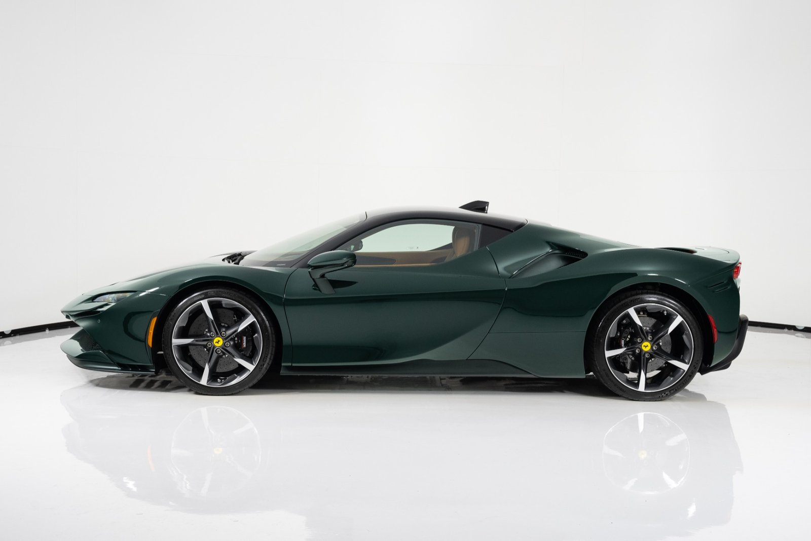 New 2021 FERRARI SF90 STRADALE – BRITISH RACING GREEN (38)