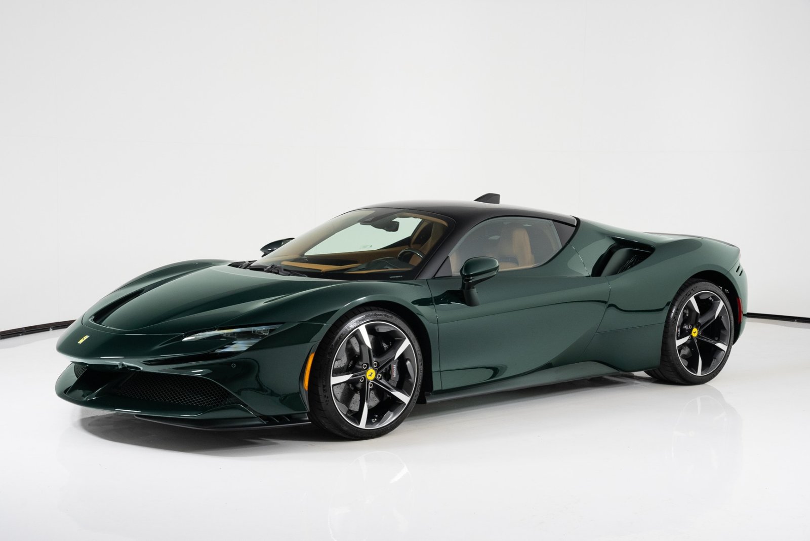 New 2021 FERRARI SF90 STRADALE – BRITISH RACING GREEN (39)