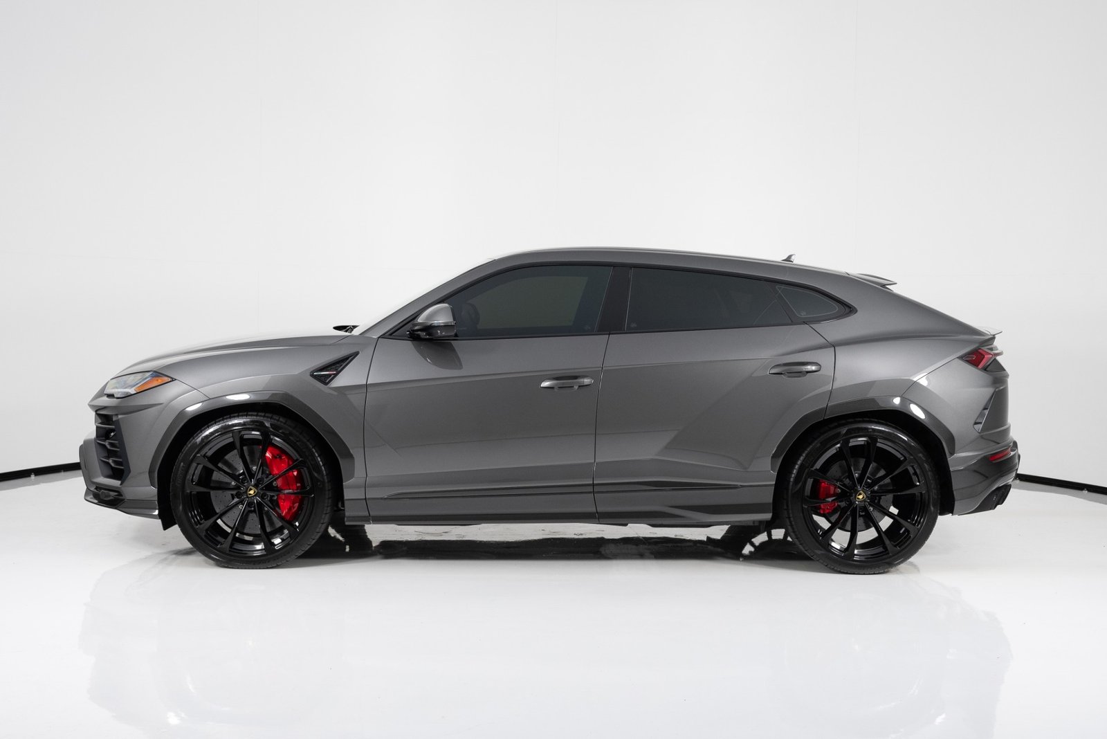 New 2021 LAMBORGHINI URUS (33)