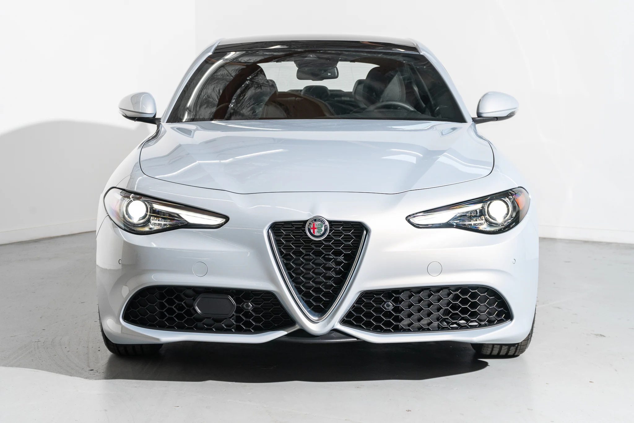 New 2022 Alfa Romeo Giulia TI RWD Sedan (1)