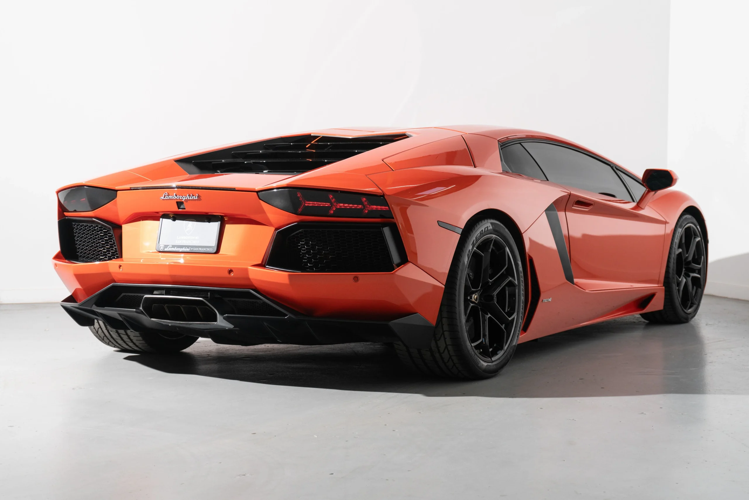 Used 2012 Lamborghini Aventador coupe (9)