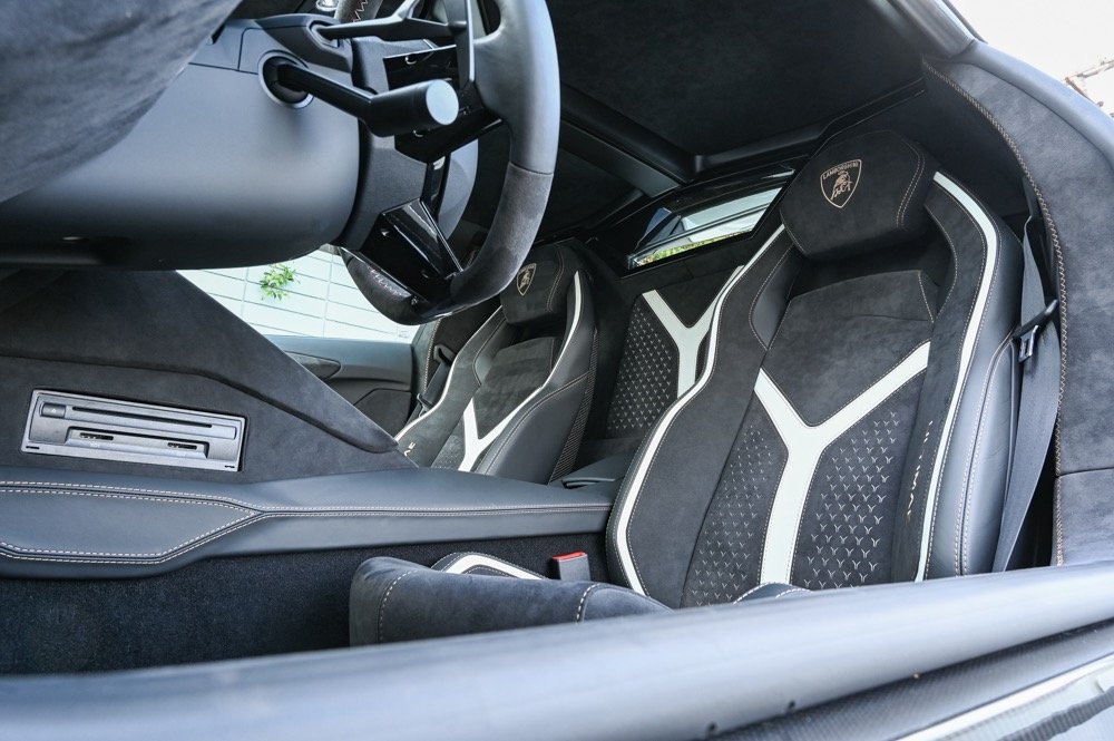 Used 2022 Lamborghini Aventador Ultimae (51)