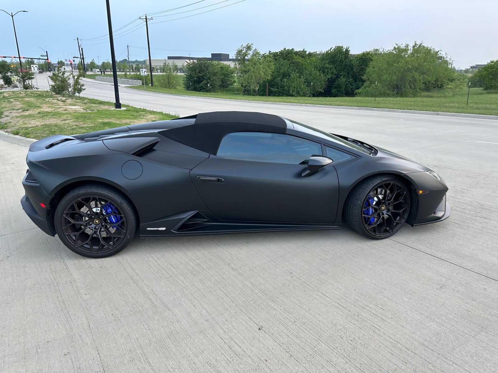 Used 2021 Lamborghini Huracan EVO Spyder For Sale (10)