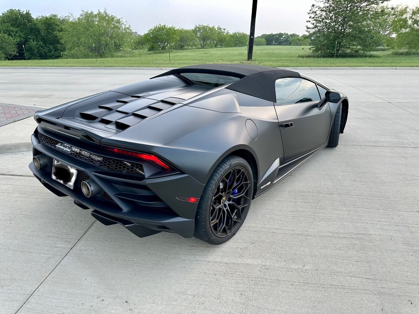 Used 2021 Lamborghini Huracan EVO Spyder For Sale (2)