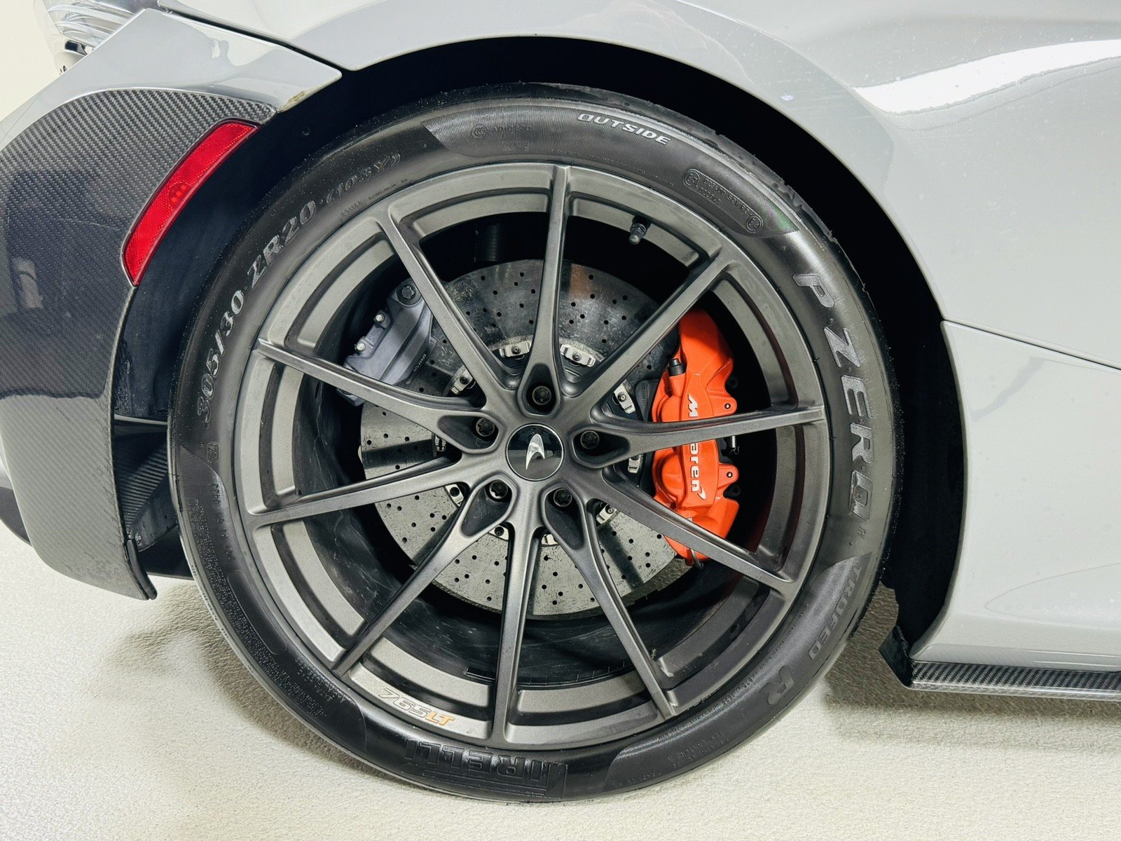 USED 2021 MCLAREN 765LT CARBON PKG FOR SALE (23)