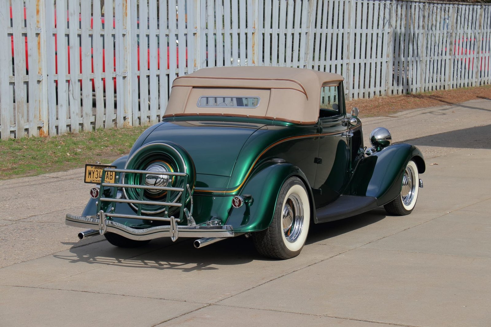 1934 Ford Custom Cabriolet For Sale (29)