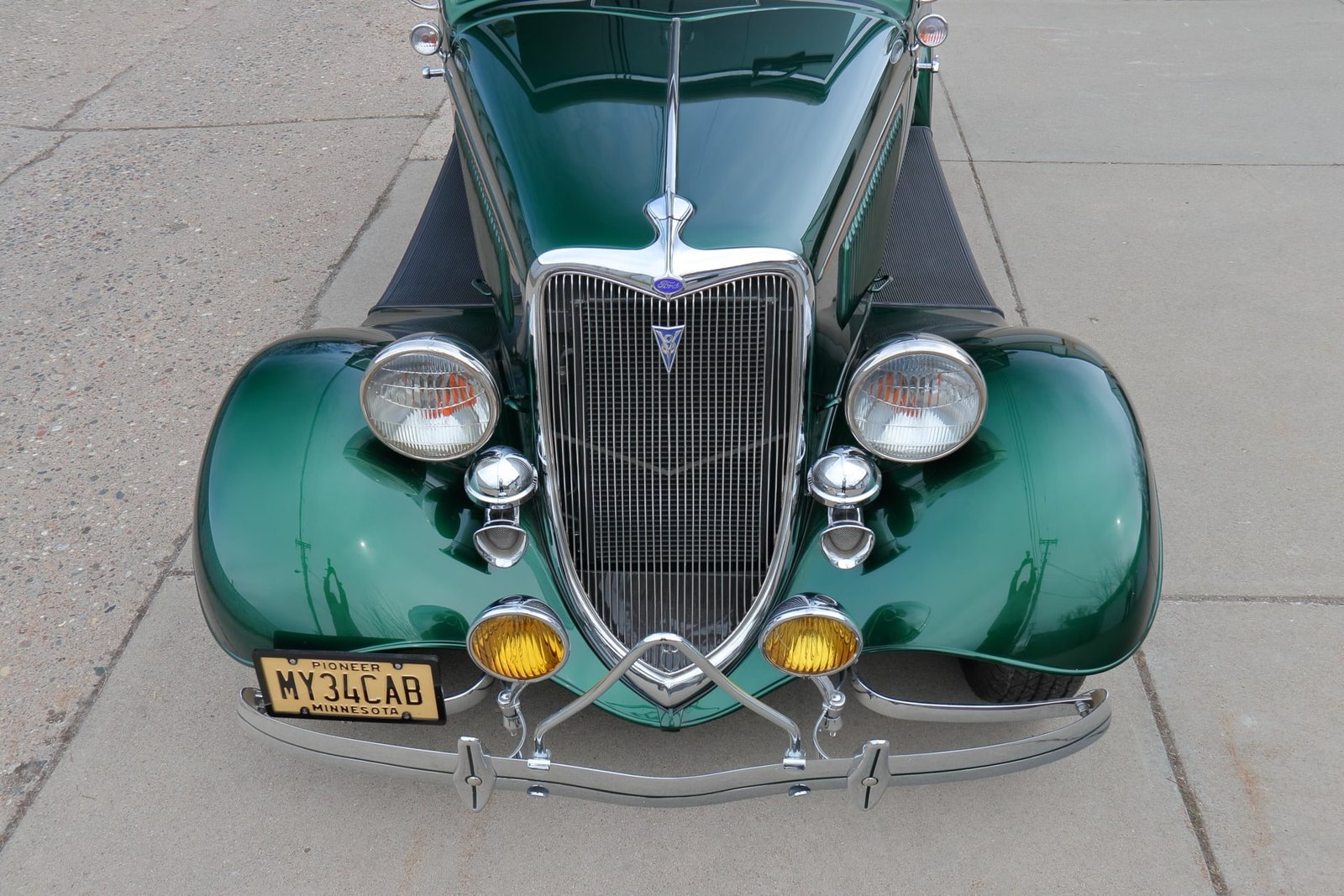 1934 Ford Custom Cabriolet For Sale (36)