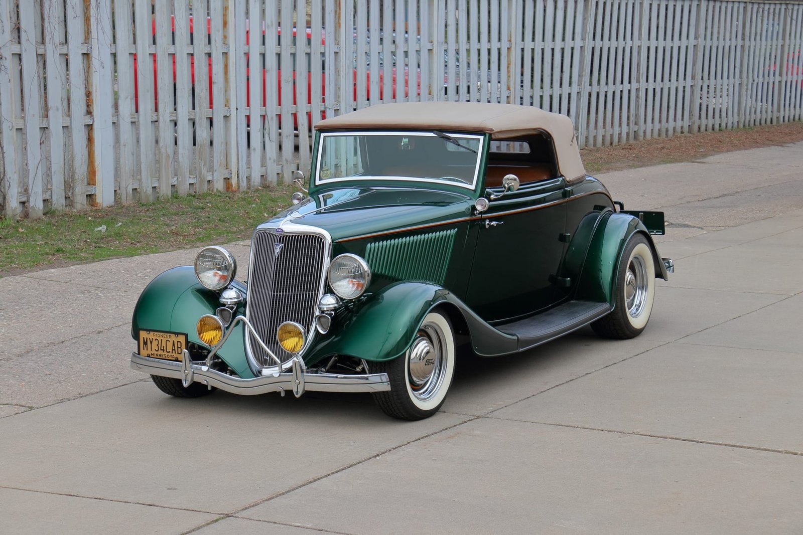 1934 Ford Custom Cabriolet For Sale (39)