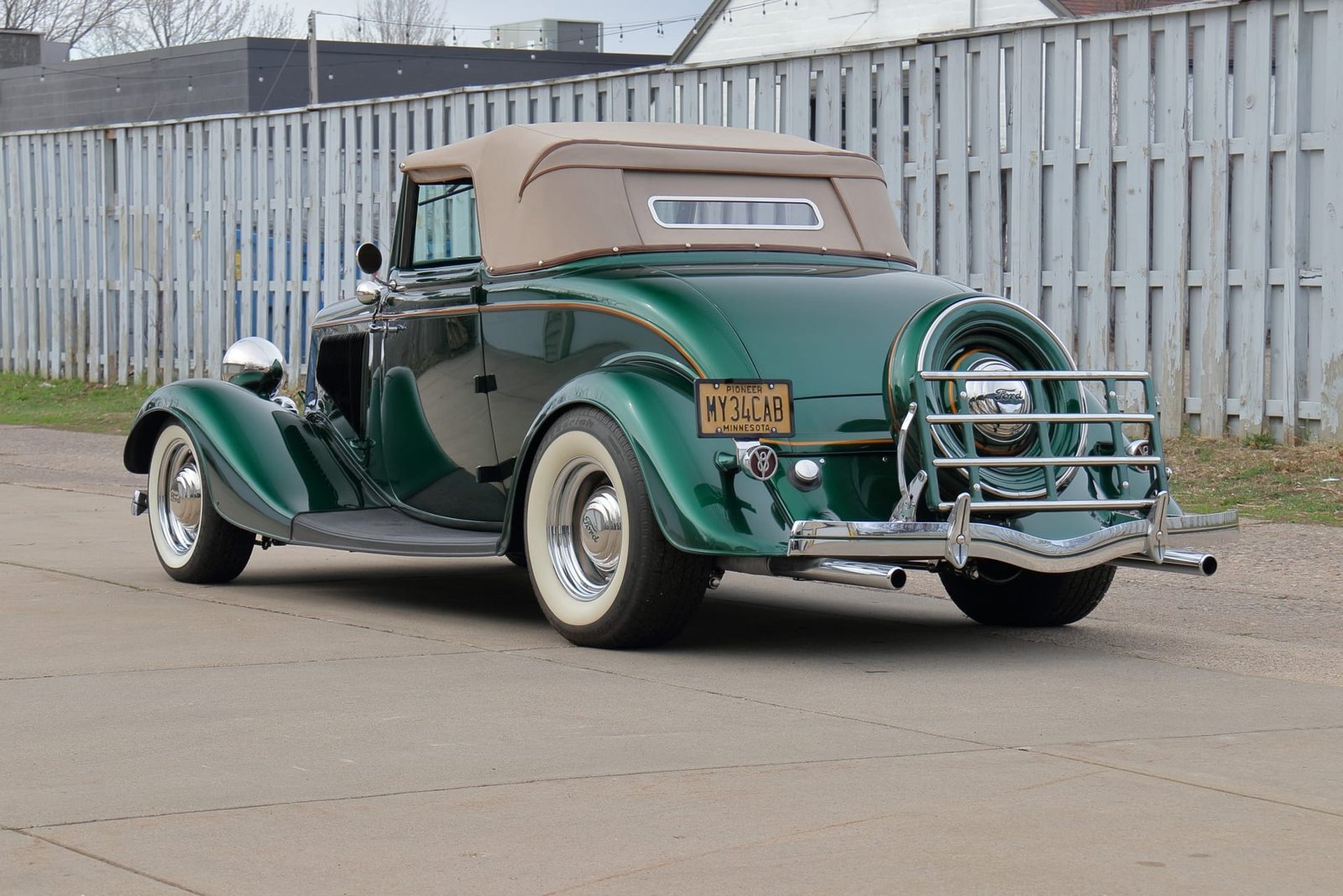 1934 Ford Custom Cabriolet For Sale (42)