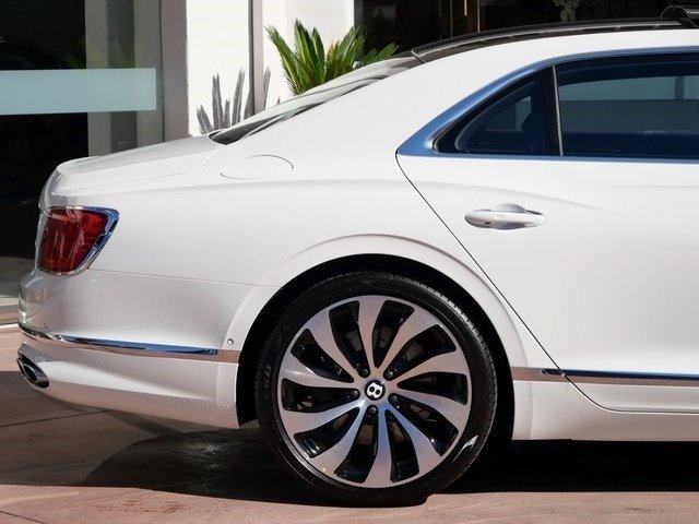 2024 Bentley Flying Spur Azure Hybrid (19)