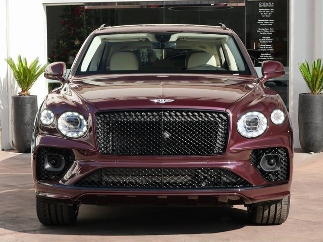 New 2023 Bentley Bentayga V8 For Sale (2)