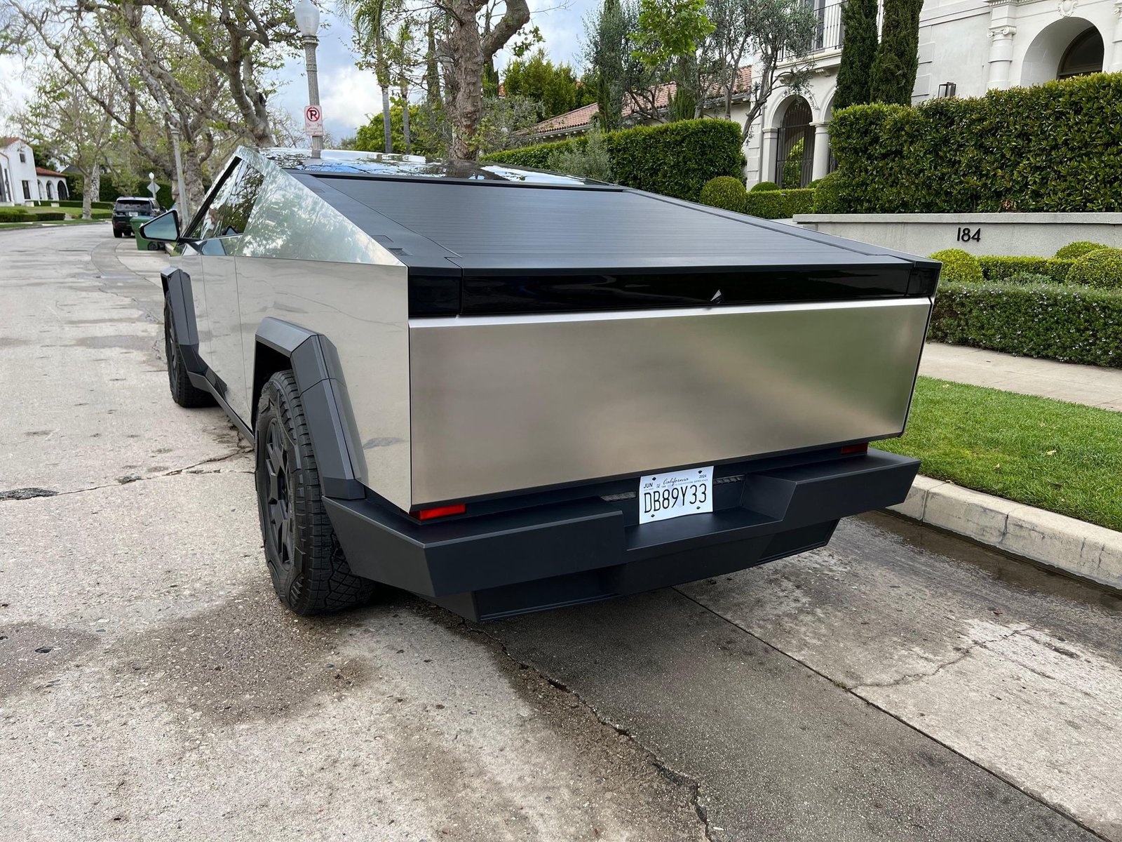 Tesla Cybertruck For Sale (81)