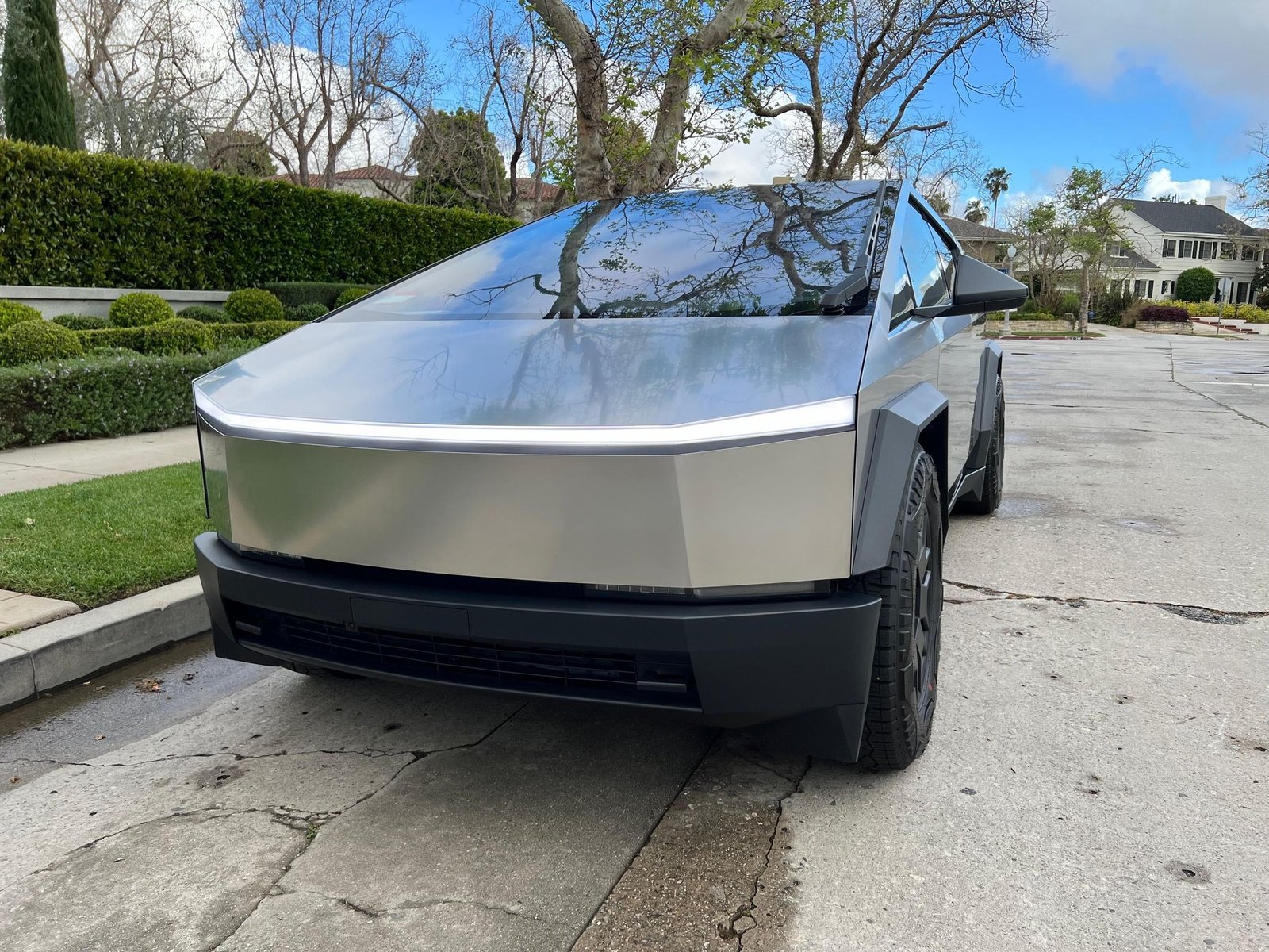 Tesla Cybertruck For Sale (92)